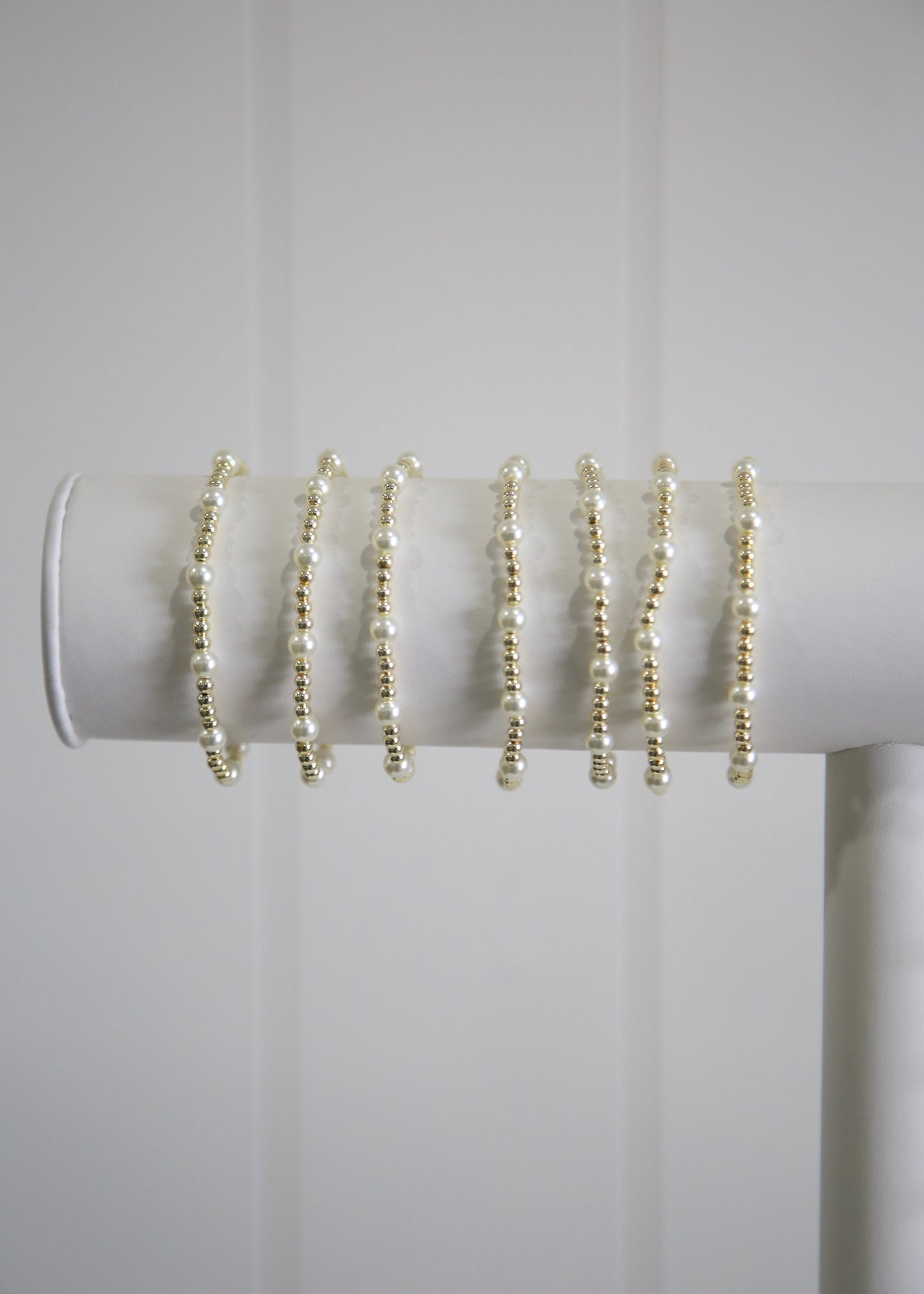 Gold Beaded Bracelet with Pearls